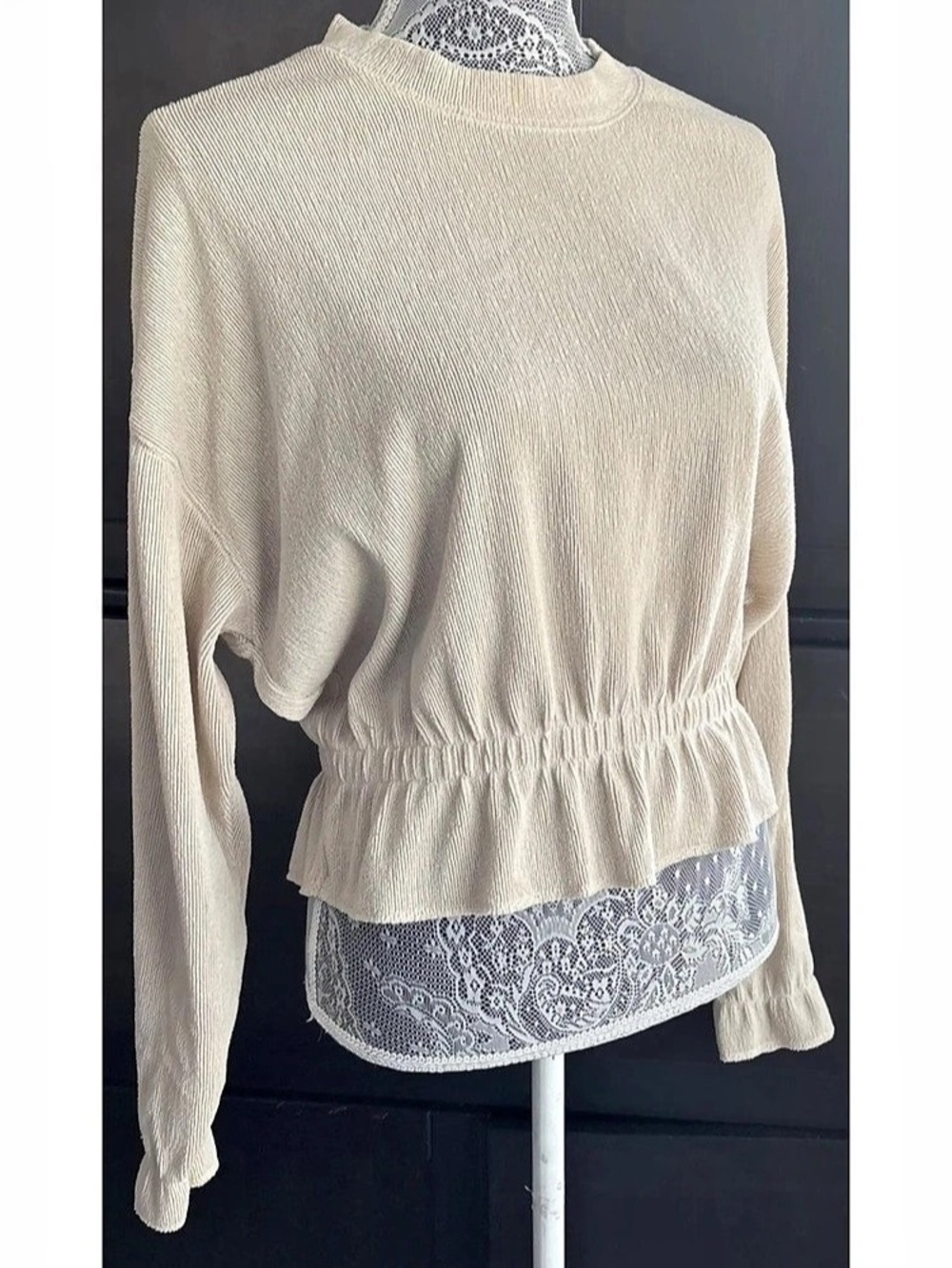 Zara Beige Peplum Sweater Size Medium Like New